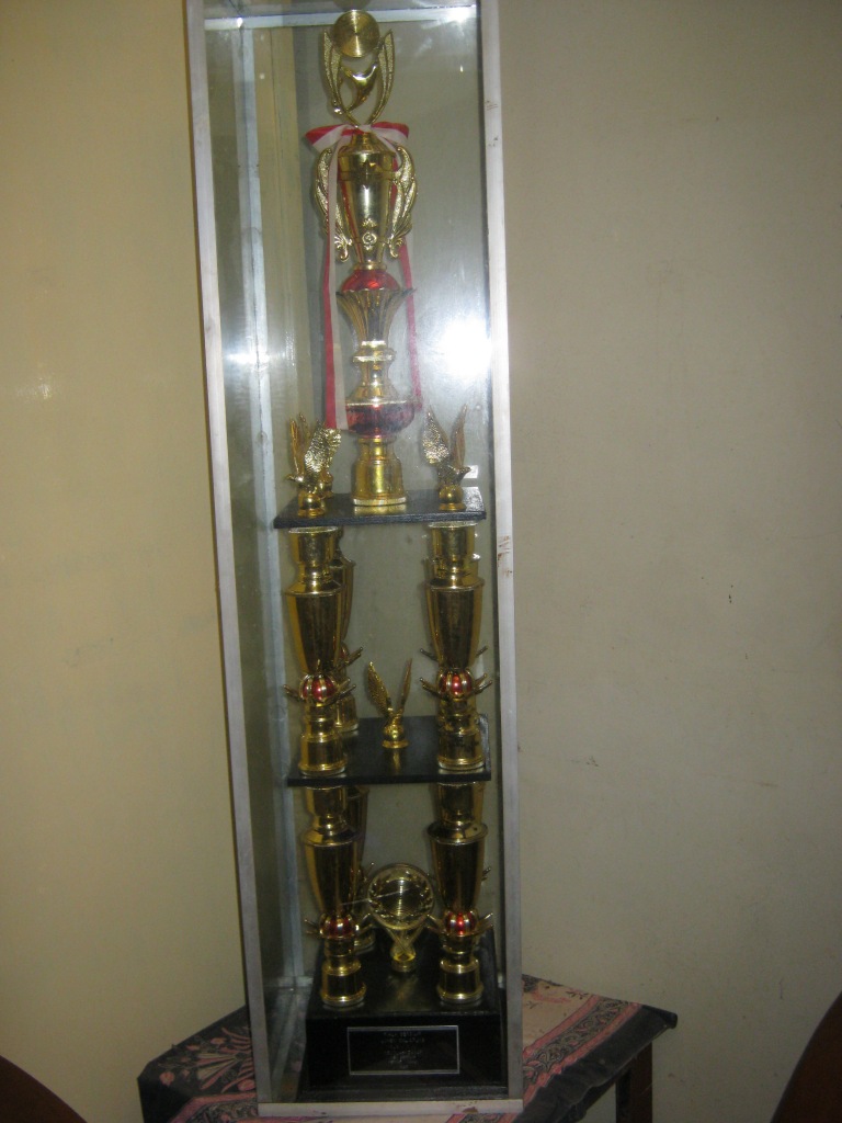 Piala Penghargaan  SDN PUSPIPTEK